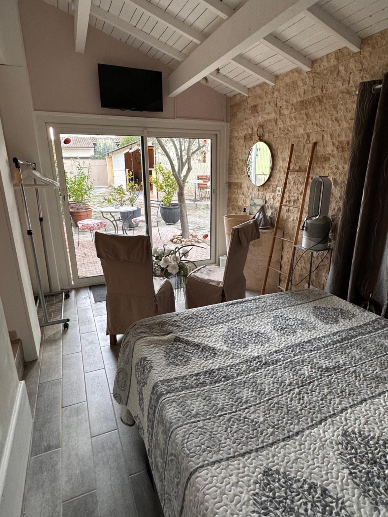 Beau Ciel Apartment Chateauneuf-de-Gadagne Luaran gambar